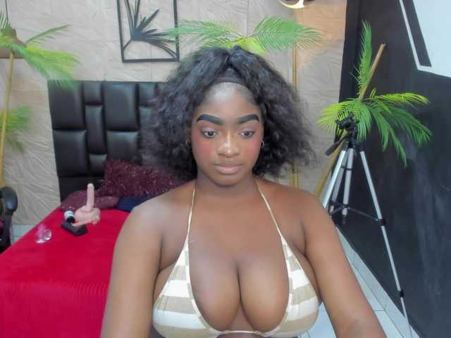 alana-bonny live cam on BongaCams