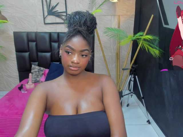 alana-bonny live cam on BongaCams