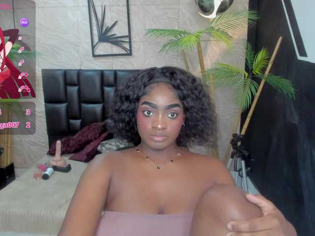 alana-bonny live cam on BongaCams