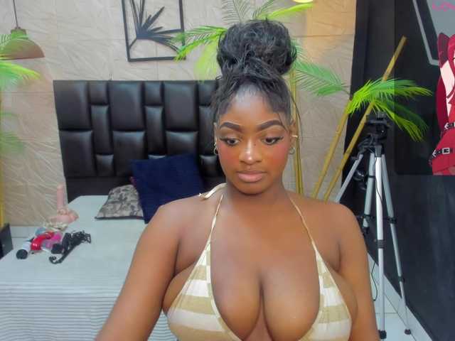 alana-bonny live cam on BongaCams