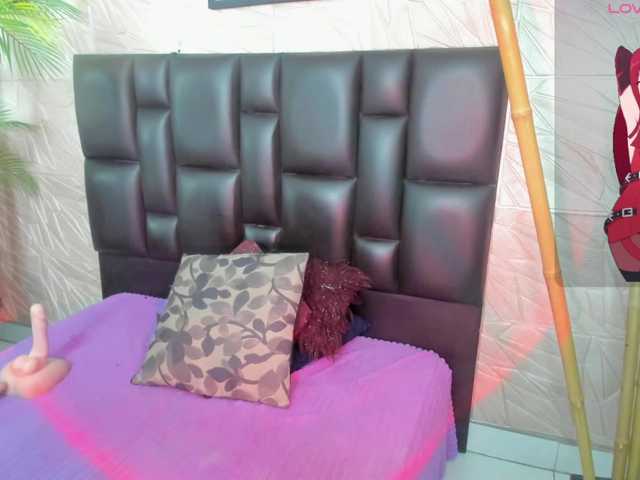 alana-bonny live cam on BongaCams