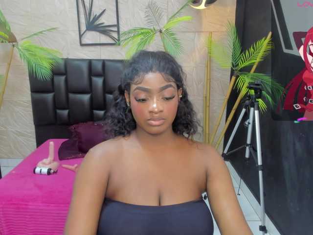 alana-bonny live cam on BongaCams