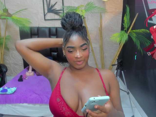 alana-bonny live cam on BongaCams