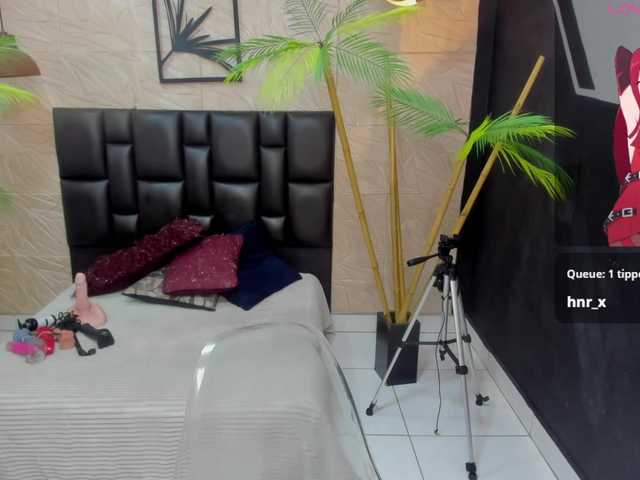alana-bonny live cam on BongaCams
