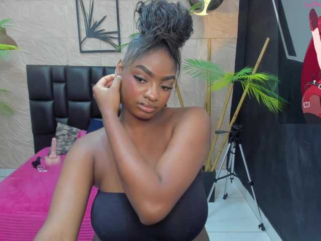 alana-bonny live cam on BongaCams
