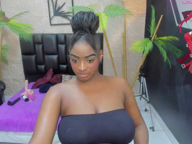 alana-bonny live cam on BongaCams