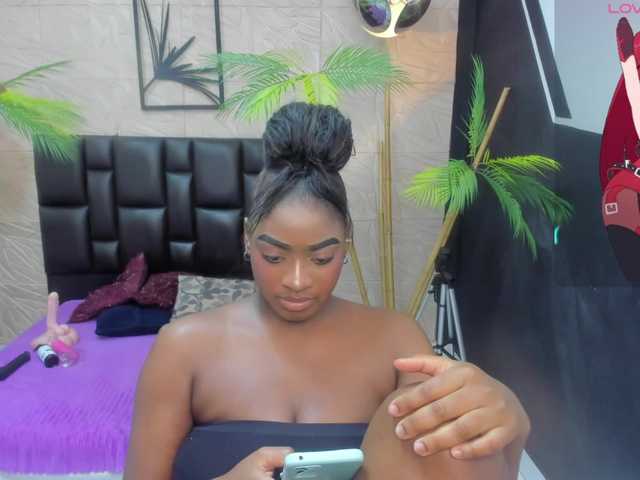 alana-bonny live cam on BongaCams