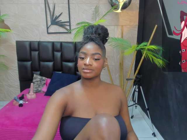 alana-bonny live cam on BongaCams