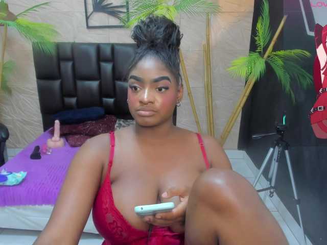 alana-bonny live cam on BongaCams
