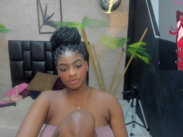 alana-bonny live cam on BongaCams