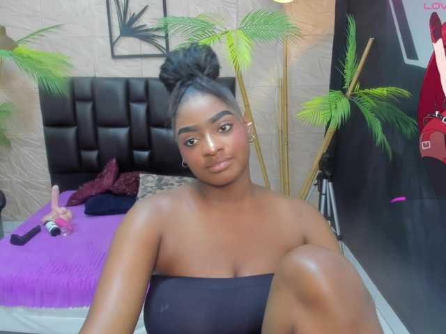 alana-bonny live cam on BongaCams