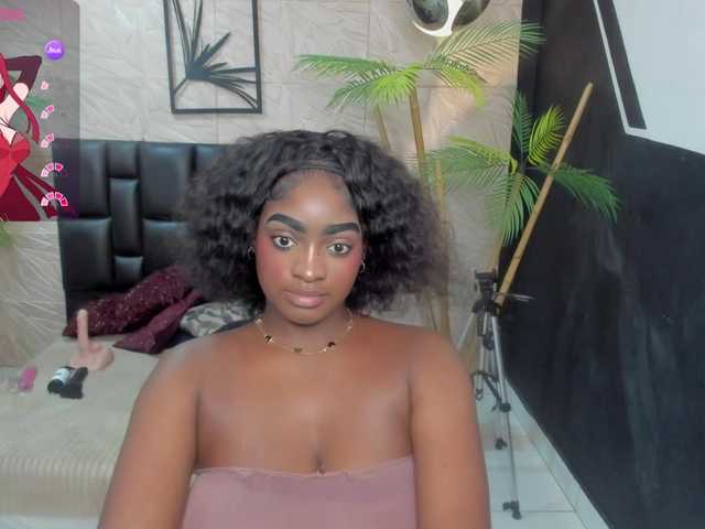 alana-bonny live cam on BongaCams