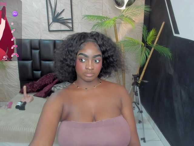 alana-bonny live cam on BongaCams