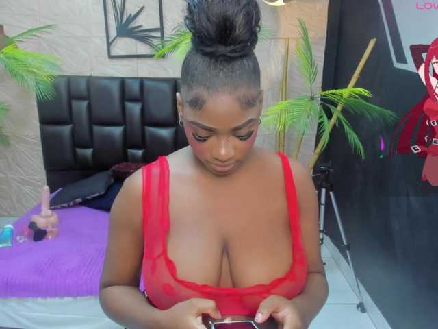 alana-bonny live cam on BongaCams