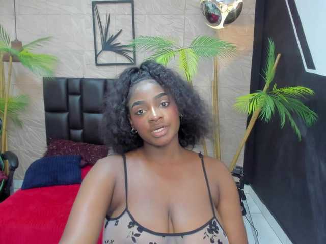 alana-bonny live cam on BongaCams