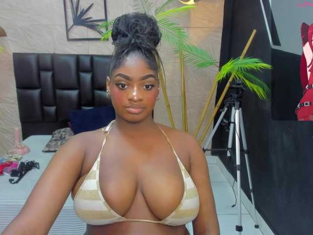 alana-bonny live cam on BongaCams