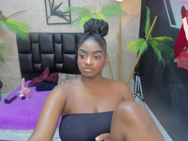 alana-bonny live cam on BongaCams