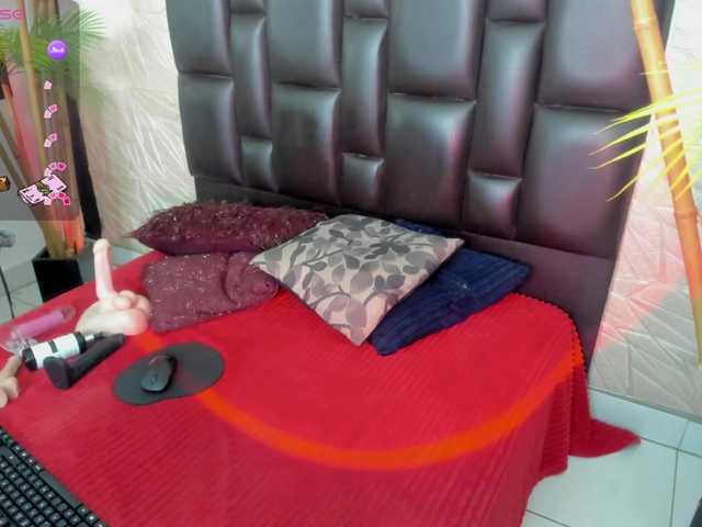 alana-bonny live cam on BongaCams
