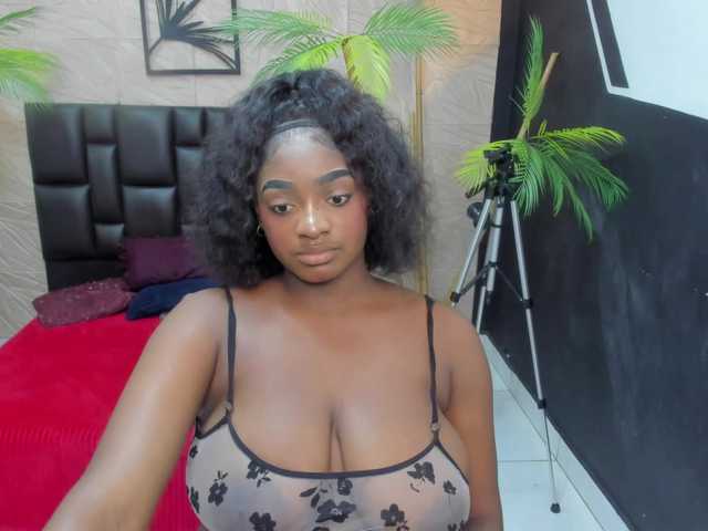 alana-bonny live cam on BongaCams