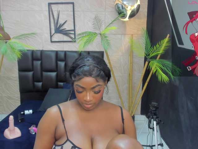 alana-bonny live cam on BongaCams