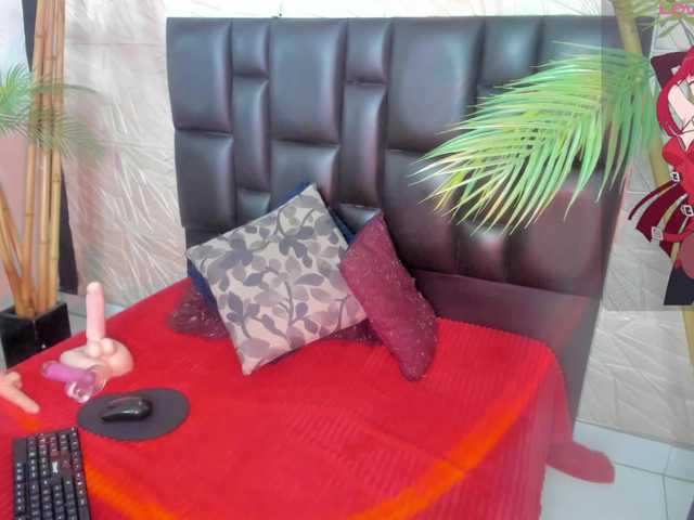 alana-bonny live cam on BongaCams