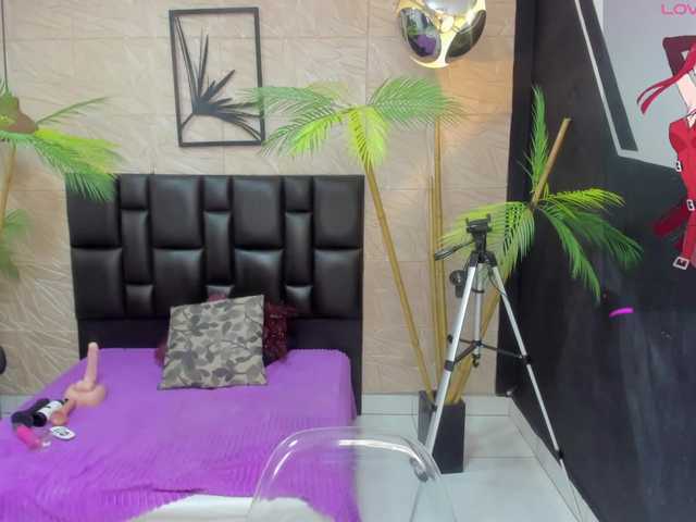 alana-bonny live cam on BongaCams