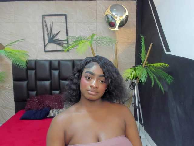 alana-bonny live cam on BongaCams