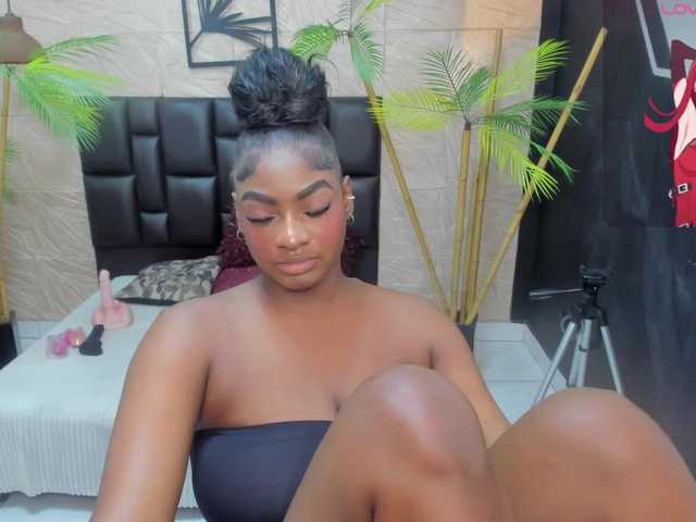 alana-bonny live cam on BongaCams