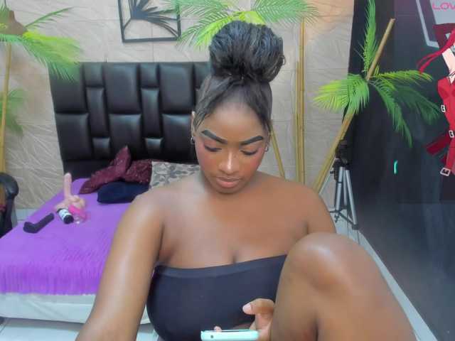 alana-bonny live cam on BongaCams