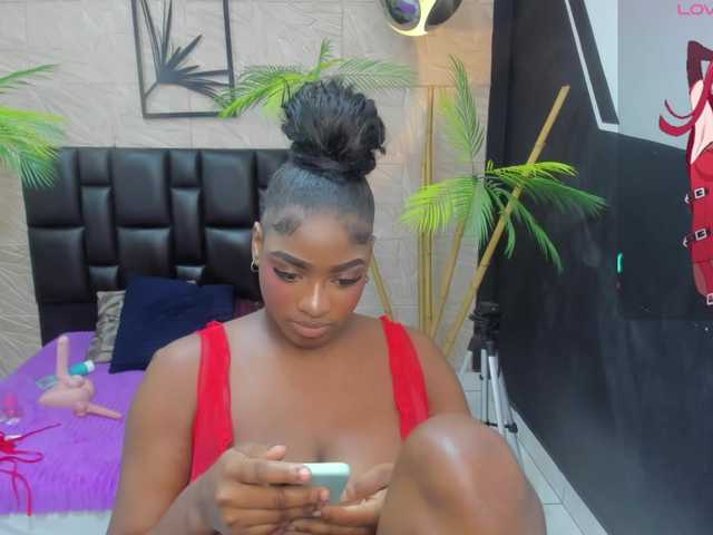 alana-bonny live cam on BongaCams