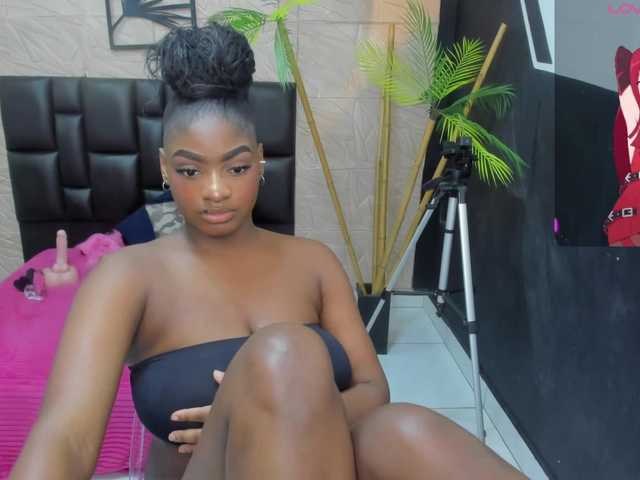 alana-bonny live cam on BongaCams