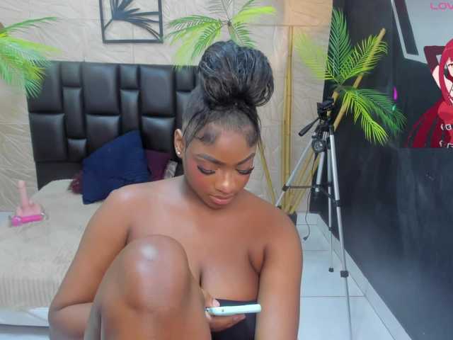 alana-bonny live cam on BongaCams