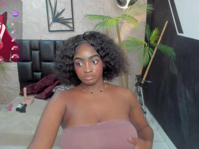 alana-bonny live cam on BongaCams