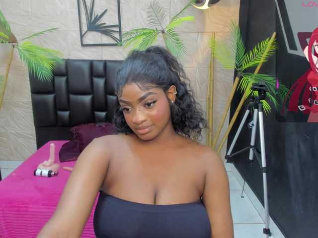 alana-bonny live cam on BongaCams