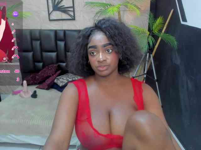 Model: alana-bonny