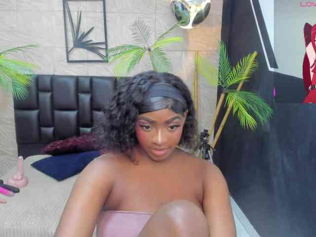 Model: alana-bonny