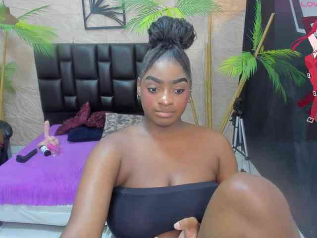 Modelo: alana-bonny