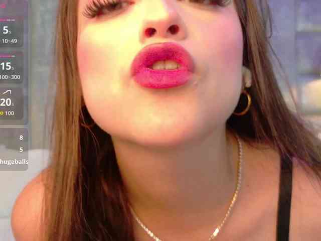 MeganMonroee webcam