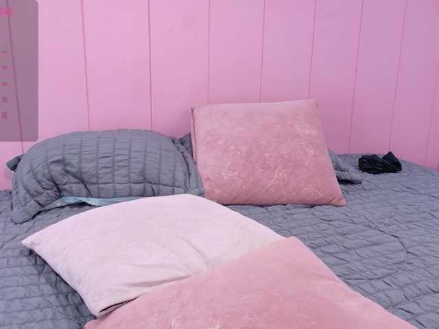AmyJoness1 live cam on BongaCams