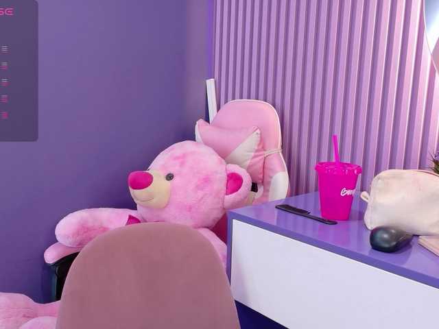 AmyJoness1 live cam on BongaCams