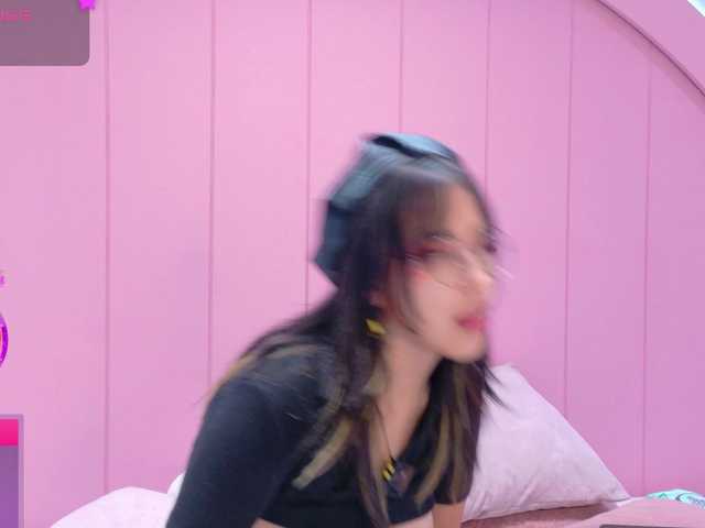 AmyJoness1 live cam on BongaCams