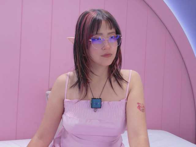 AmyJoness1 live cam on BongaCams