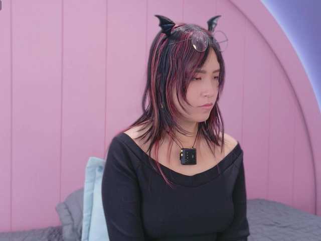 AmyJoness1 live cam on BongaCams