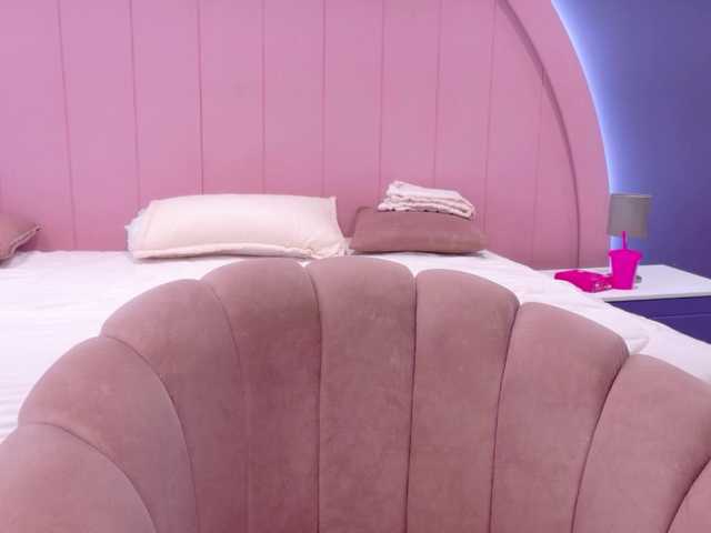 AmyJoness1 live cam on BongaCams