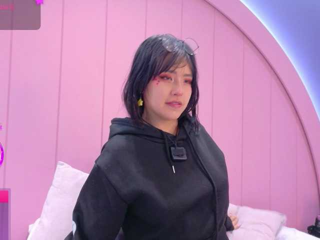 AmyJoness1 live cam on BongaCams