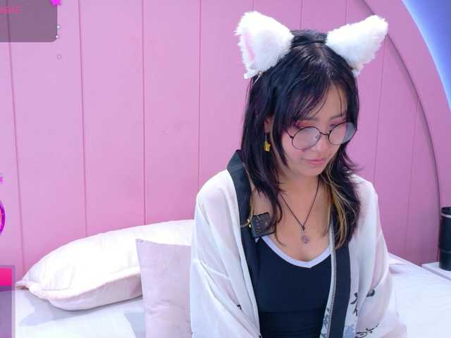 AmyJoness1 live cam on BongaCams