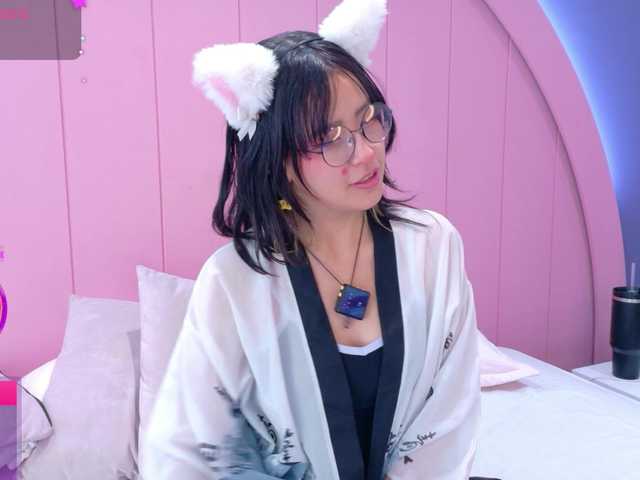AmyJoness1 live cam on BongaCams