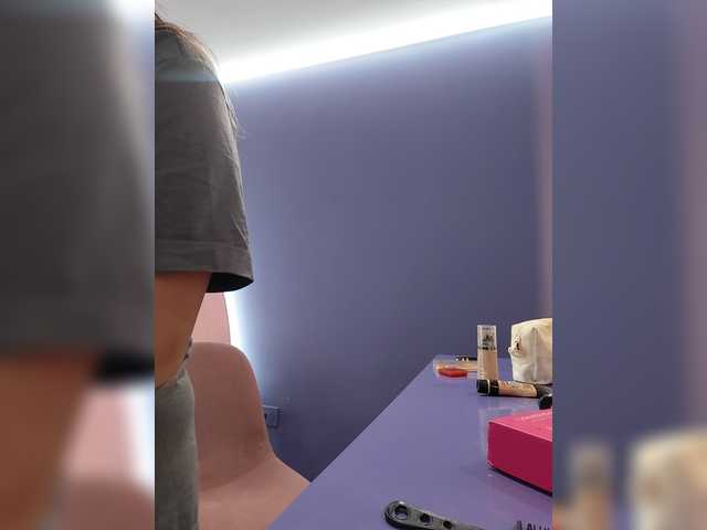 AmyJoness1 live cam on BongaCams