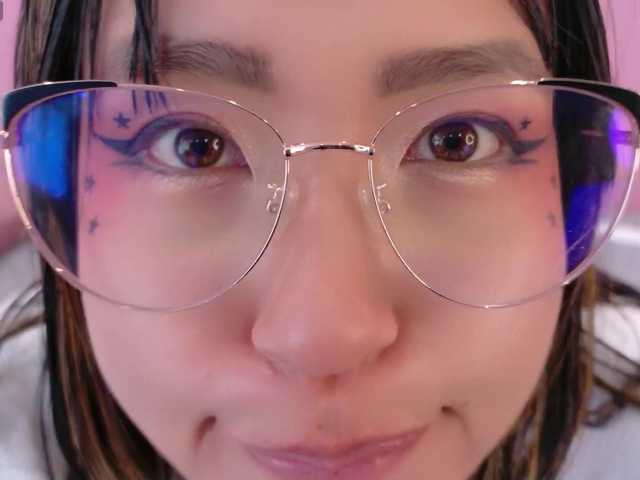 AmyJoness1 live cam on BongaCams