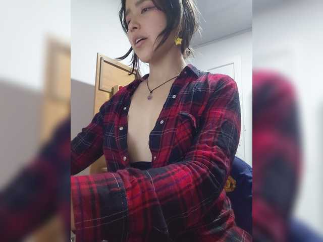 AmyJoness1 live webcam show